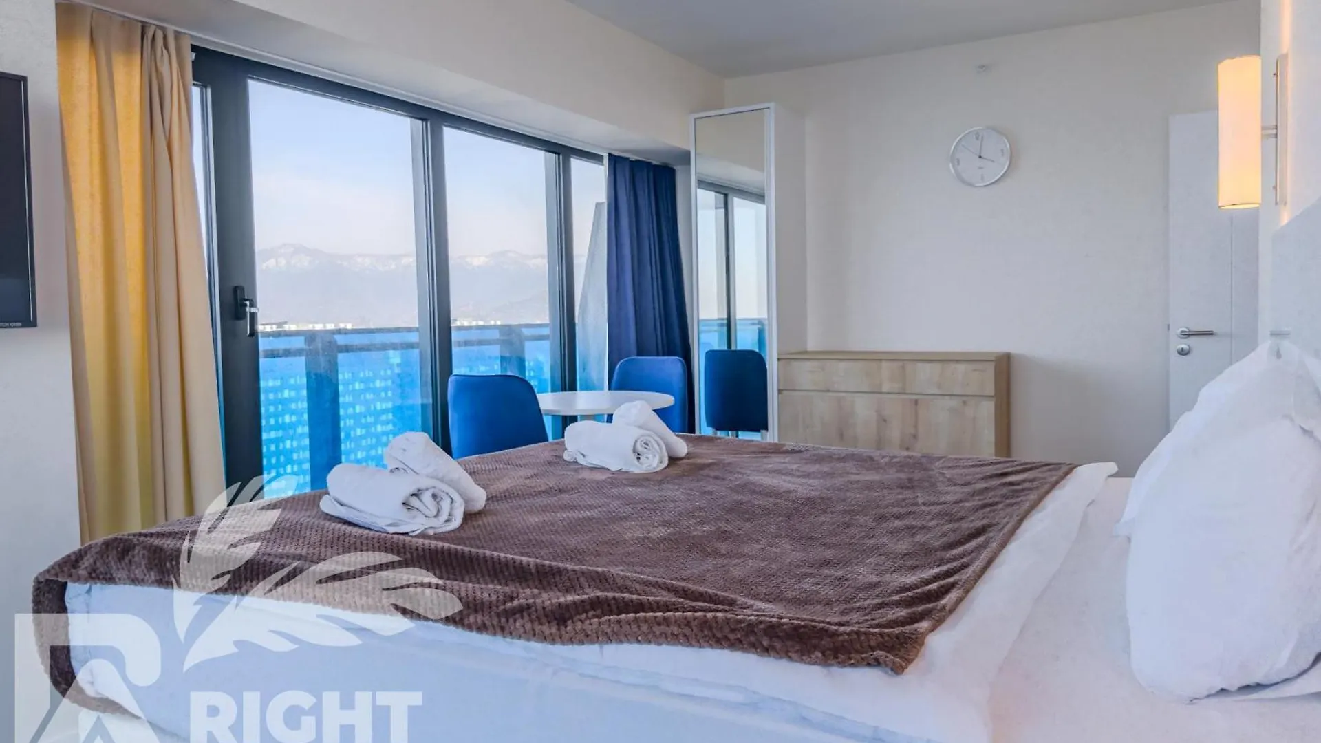 Orbi City Hotel Sea View باتومي